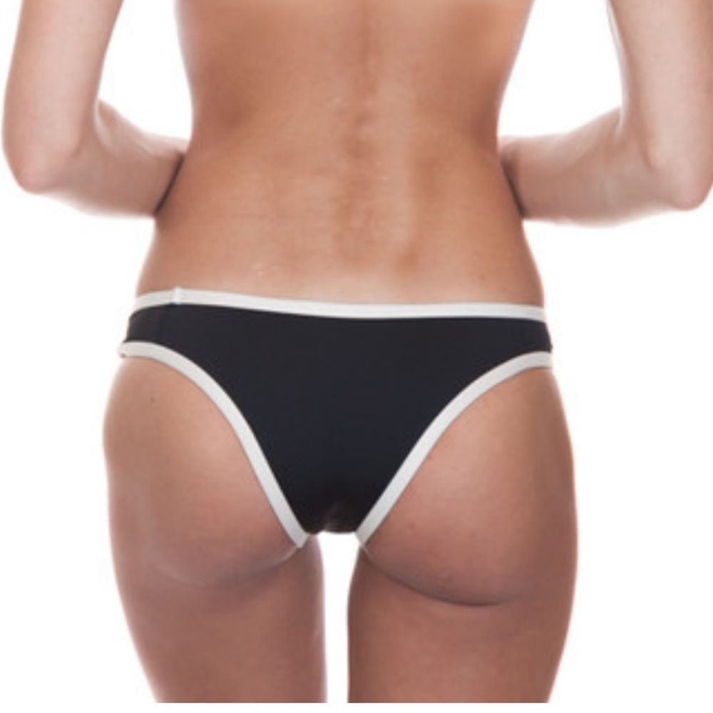 TAVIK Jayden Bottom in Black/Tapioca Color Block